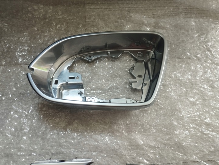 фото №2, Корпус рамка средняя левая хром audi a8 s8 d4