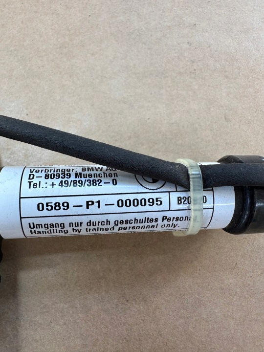 фото №6, Bmw x5 g05 g06 g07 патрон/заряд капота правое 7418200