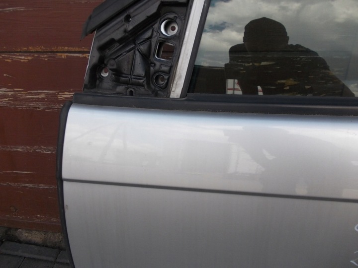 фото №8, Дверь citroen c5 sedan 00-07 ezrc красивый
