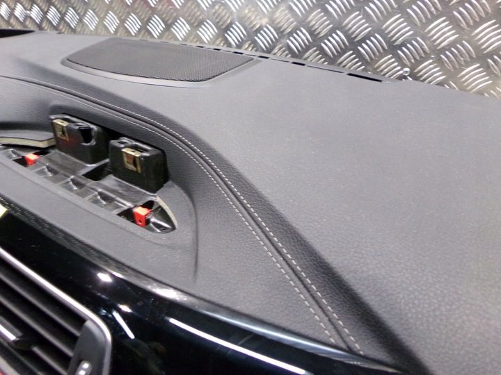 фото №14, Bmw f30 f32 f34 f36 рестайлинг панель раздаточная консоль