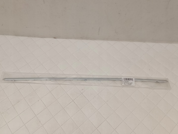 фото №1, Планка бампера хром зад volkswagen passat b8 3g0853079