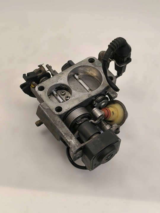 фото №7, Audi 80 90 s2 b4 1991 клапан дросельної заслінки