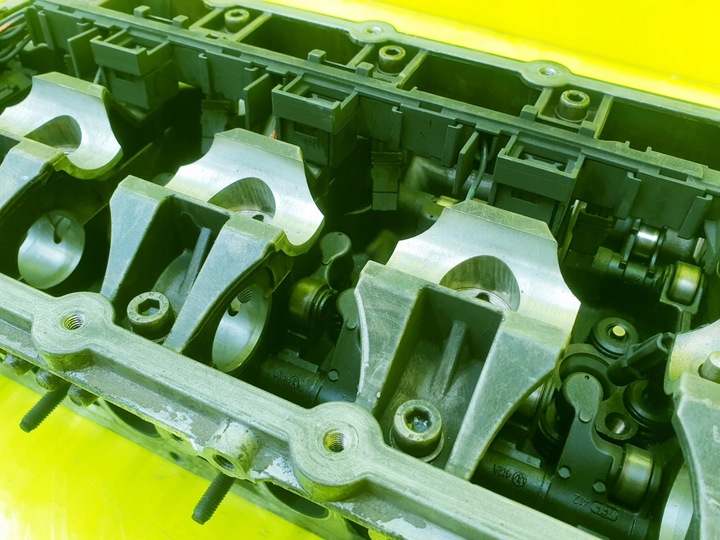 фото №13, Головка a3 8p touran caddy octavia ii golf v 2.0 tdi 16v 03g103373a