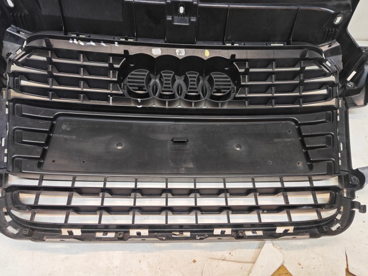 фото №7, Решётка радиатора audi a1 10-15r 8x0853651 nr2