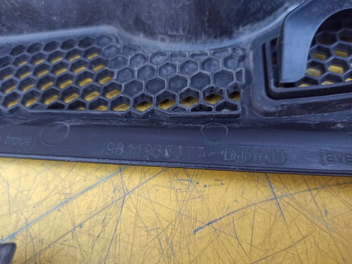 фото №6, Citroen c3 iii панель под лобовым стеклом комплектные европа 2018r 9811935377 9811935477