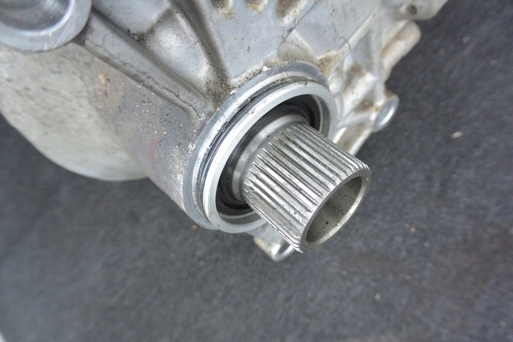 фото №16, Коробка передач коробки передач редуктор c-crosser mitsubishi 4x4 outlander ii 2.2 механическая коробка передач