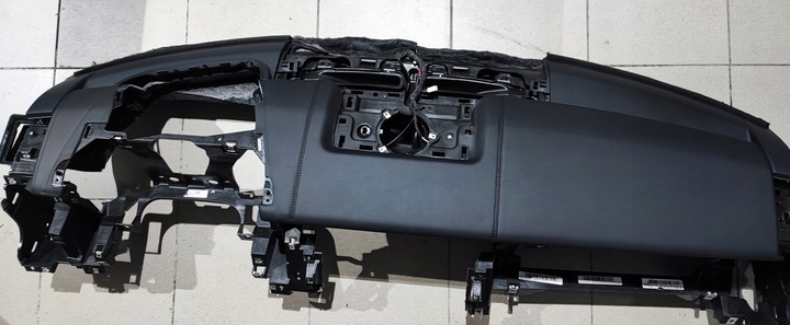 фото №1, Подушка панель кожа капот land rover discovery v