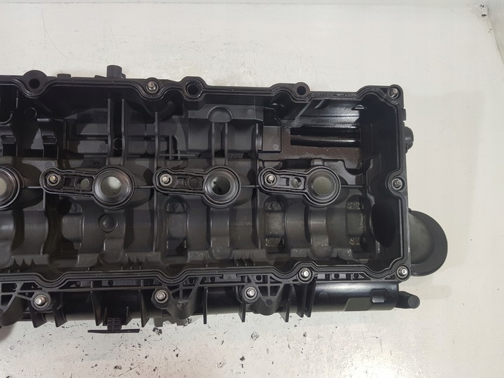 фото №9, Кришка клапанів 8581798 bmw f30 f31 f10 f11 x3 2.0d b47d20a