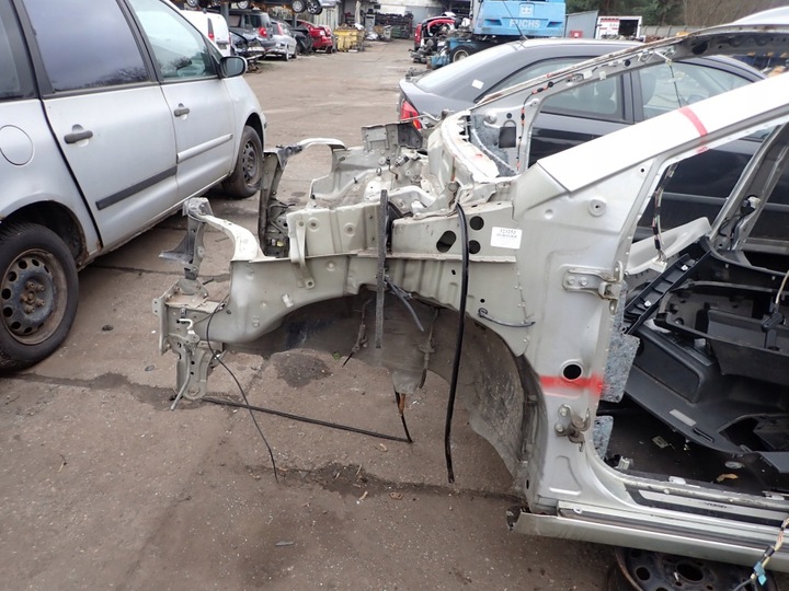 фото №1, Toyota corolla verso ii 04- чверть лівий перед лонжерон ліва передня