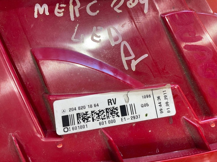 фото №11, Mercedes c клас w204 рестайлінг 11-15 sedan лампа ліва зад задня