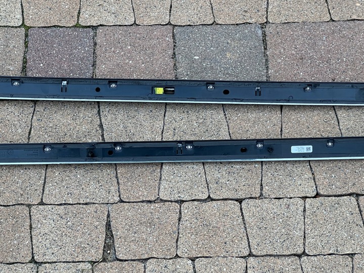 фото №12, Volvo s90 v90 молдинг дверь правых перед 31440101
