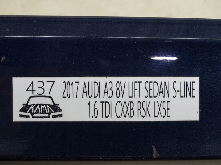 фото №14, Планка пороговая правая audi a3 8v рестайлинг sedan s-line lx5e 8v5853860 8v5854536