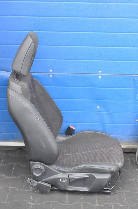 фото №15, Citroen ds3 crossback 2021 e-tense сиденья диван обшивки англичанин