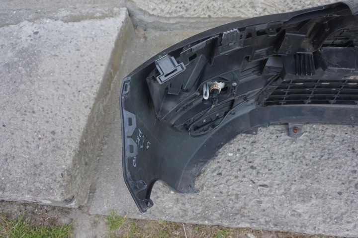 фото №8, Бампер перед передній citroen c3 picasso 08/11r