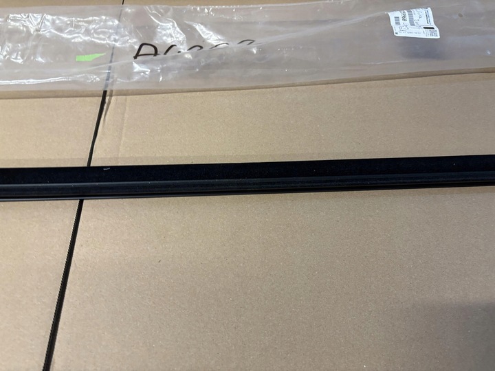 фото №9, Opel zafira c планка накладка двері лівий перед 13259960