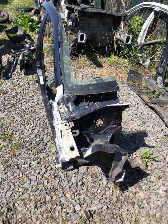 фото №2, Lexus is250 is220 2005-2012 четверть правая перед стойка b порог bok