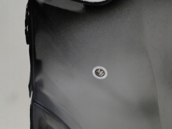 фото №11, Mercedes glb 247 x247 крыло переднее левый правые 696