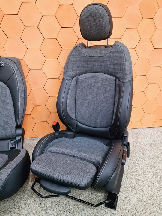 фото №12, Mini f60 салон сидіння диван обшивки sport