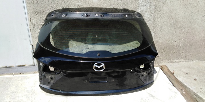 фото №1, Mazda 3 hb bm стекло крышки багажника 15r 13-19r