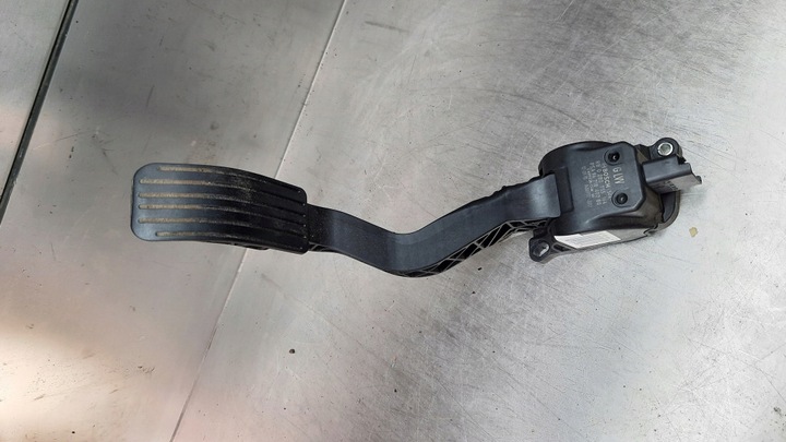 фото №1, Потенциометр газа citroen c4 ii 1.6hdi 12r hb 9671840280