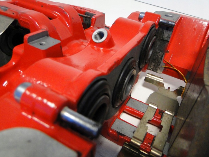 фото №8, Mercedes amg gt 192 sl 232 суппорт тормозной переднее правые левый amg