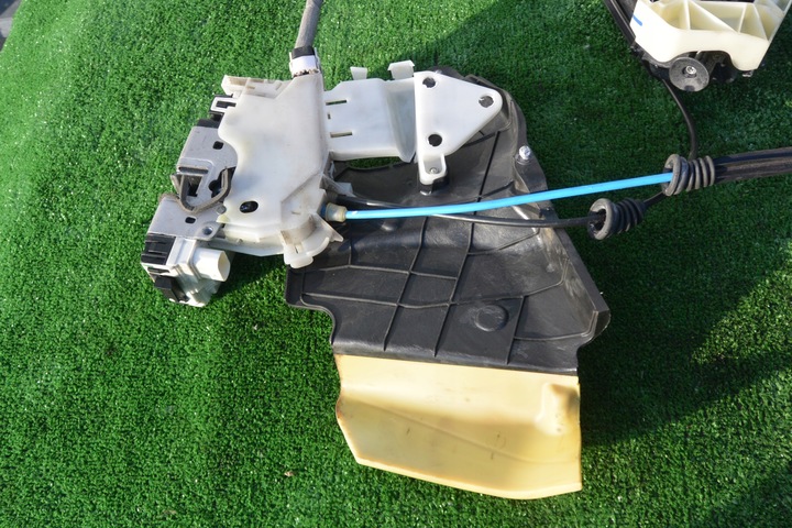 фото №8, Замок дверь правые зад kpl mercedes w212