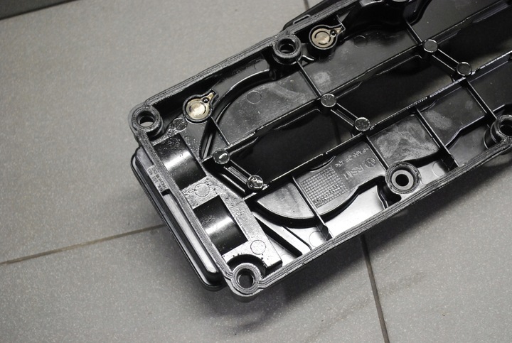фото №6, Кришка клапанів audi 2.0 tdi cag 03l103469a