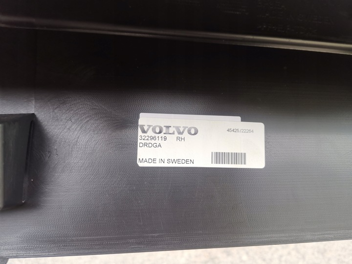 фото №10, Volvo v90 cross country 2015- планка порогова права 32296119 хром