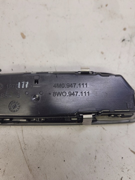 фото №5, Лампа стеля задня зад audi a4 b9 8w0947111 4m0947111