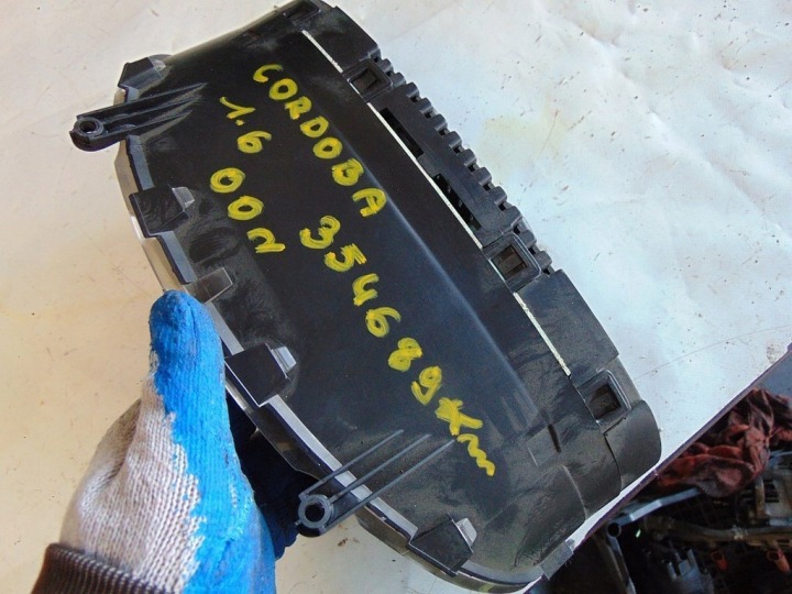 фото №11, Seat cordoba ibiza 1.6 00r спидометр w06k0920801c