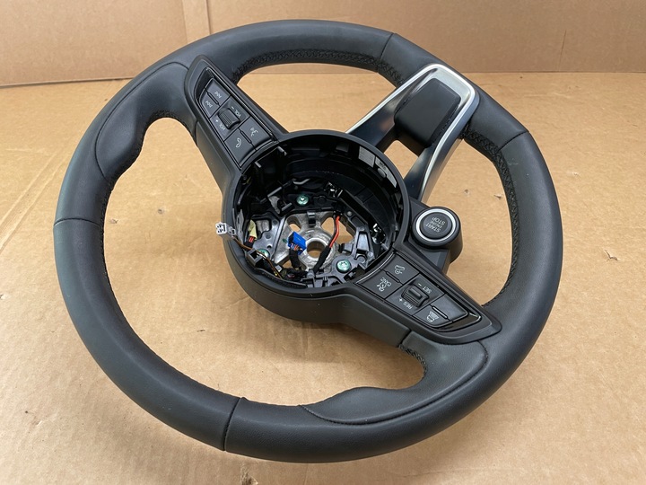 фото №6, Alfa romeo giulia stelvio рестайлінг шкіра кермо ідеальна