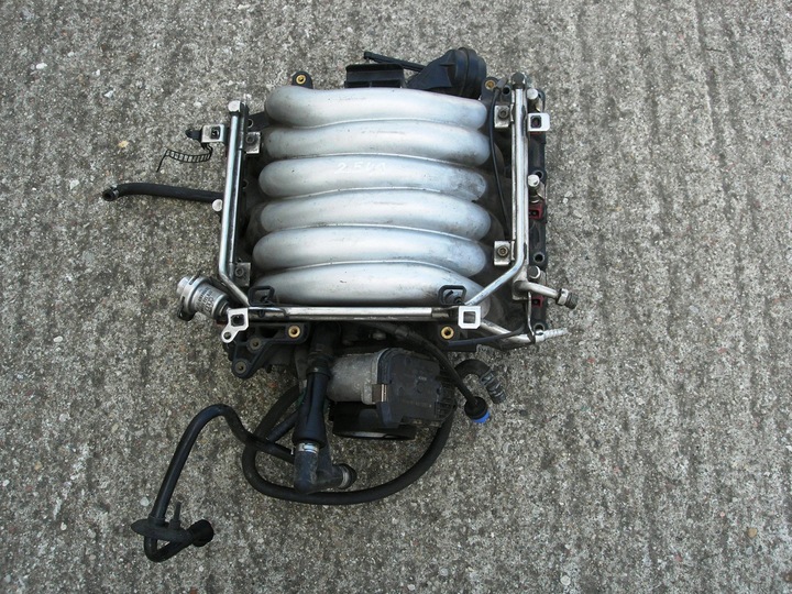 фото №1, Коллектор всасывающий a6 c5 a8 d2 2,8 v6 078133151ce