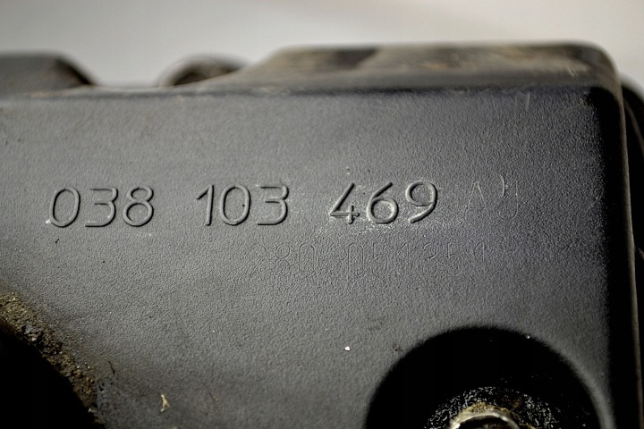 фото №6, Vw audi tdi кришка клапанів 038103469aj 2801051351