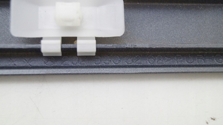 фото №3, Mercedes c-klasa 202 w202 планка двері зад права