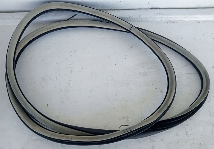 фото №13, Прокладка дверь левый перед citroen c5 iii x7 08-17