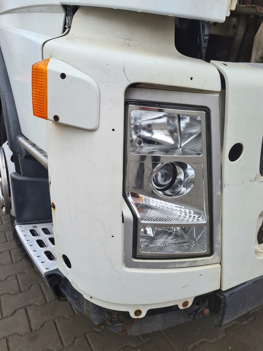 фото №1, Фара лампа панель кріплення фар правий volvo fh fm 9 12 13