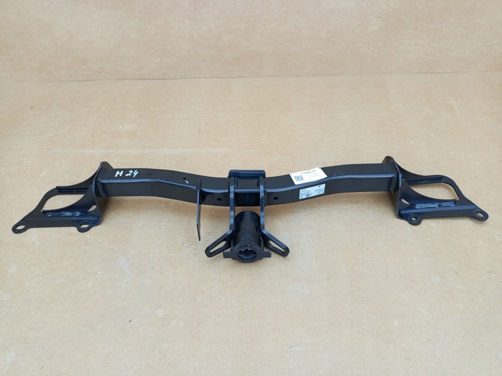 фото №9, Tesla модель 3 2017- hak буксирувальний балка 1670111-00-c