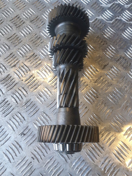 фото №1, Вал проміжне ялинка (протектор) 5-biegów iveco daily