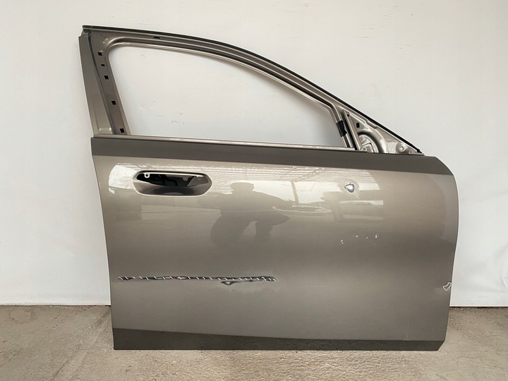 фото №1, Bmw 5 g60 g61 2023r- дверь передние правые перед