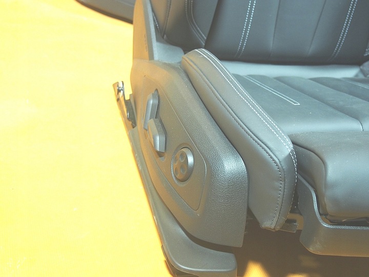 фото №6, Audi a4 8w b9 36km s line sedan сиденья диван обшивки кожа s4