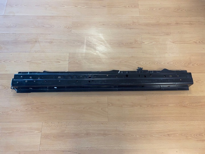 фото №1, Toyota c-hr порог левый внутренний новый