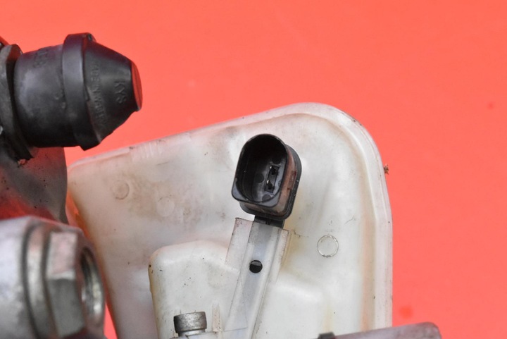 фото №9, Підсилювач насос гальмівна eu 8e0612105j audi a4 b6 2.0 20v 130 km 00-05