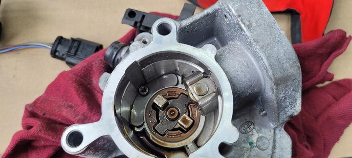 фото №7, A6 c7 4g рестайлінг насос вакуум 1.8 tfsi 06k145100ae a4 b9 a5 8w vw audi