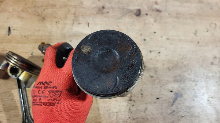 фото №6, Поршень поршни комплект honda civic viii 8 ufo hb 5d 1,8 r18a2