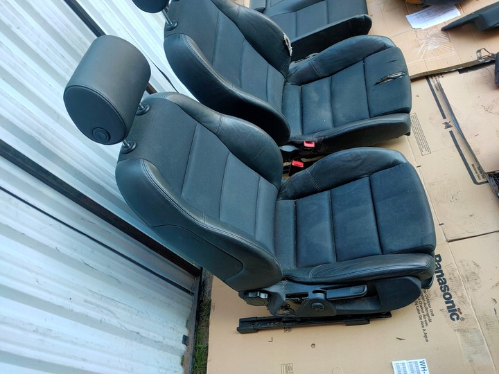 фото №10, Сиденья диван speed pół кожа audi a4 b6