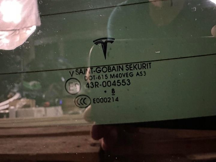 фото №4, Стекло зад задняя крышки багажника tesla модель x 1075024-01-d сцепление демонтаж