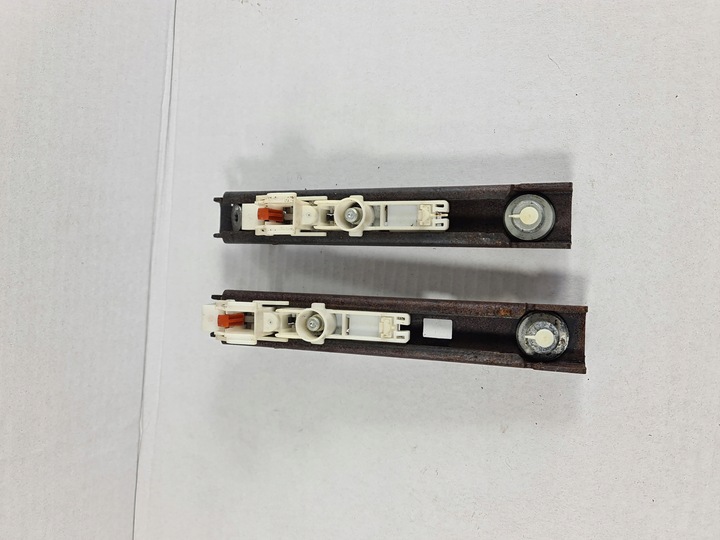 фото №1, Scenic iii ползунок крепление ремней перед 878240003r