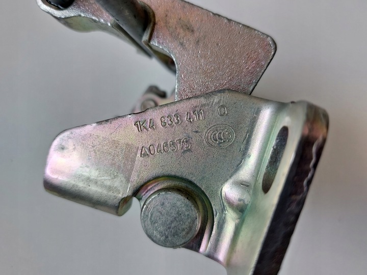 фото №3, Vw golf v vi петля двері лівий зад 1k4833411 q