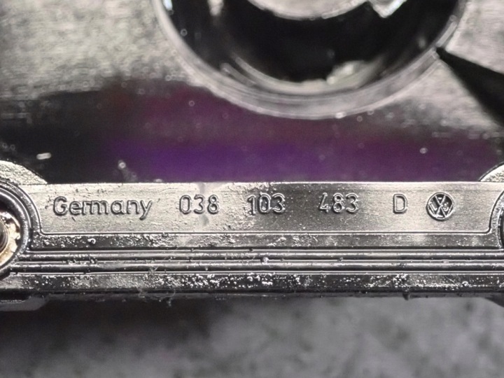 фото №6, Vw golf v 03-09 1.9 tdi крышка клапанов 038103475n