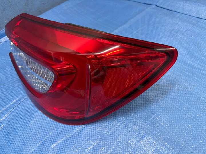 фото №10, Maserati oem номер 6700016280 фара задняя правая